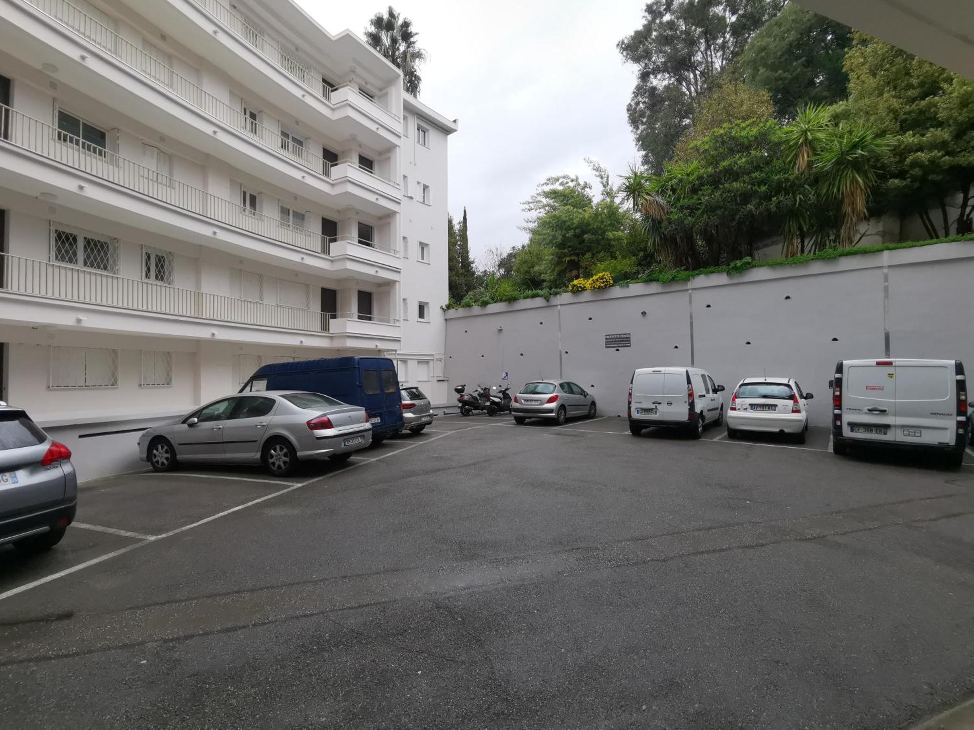 Appartement Le Chester 3 Pieces Proche Croisette Bord De Cannes